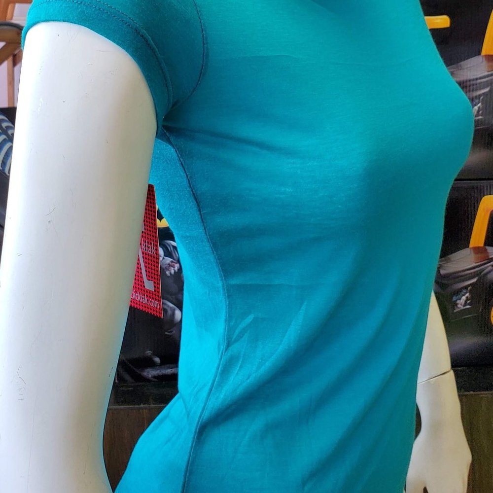 Solid Short Sleeve Tee - Picture 4 of 5
